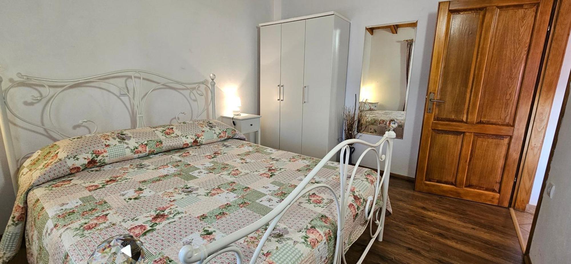 Apartments Vesna With Pool - New! Sveti Lovrec Pazenaticki Room photo